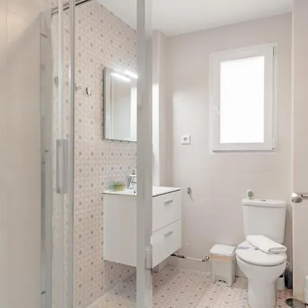 2 Bedrooms 1 Bathroom Furnished - Las Letras - Bright - Mintystay Madrid Exterior photo
